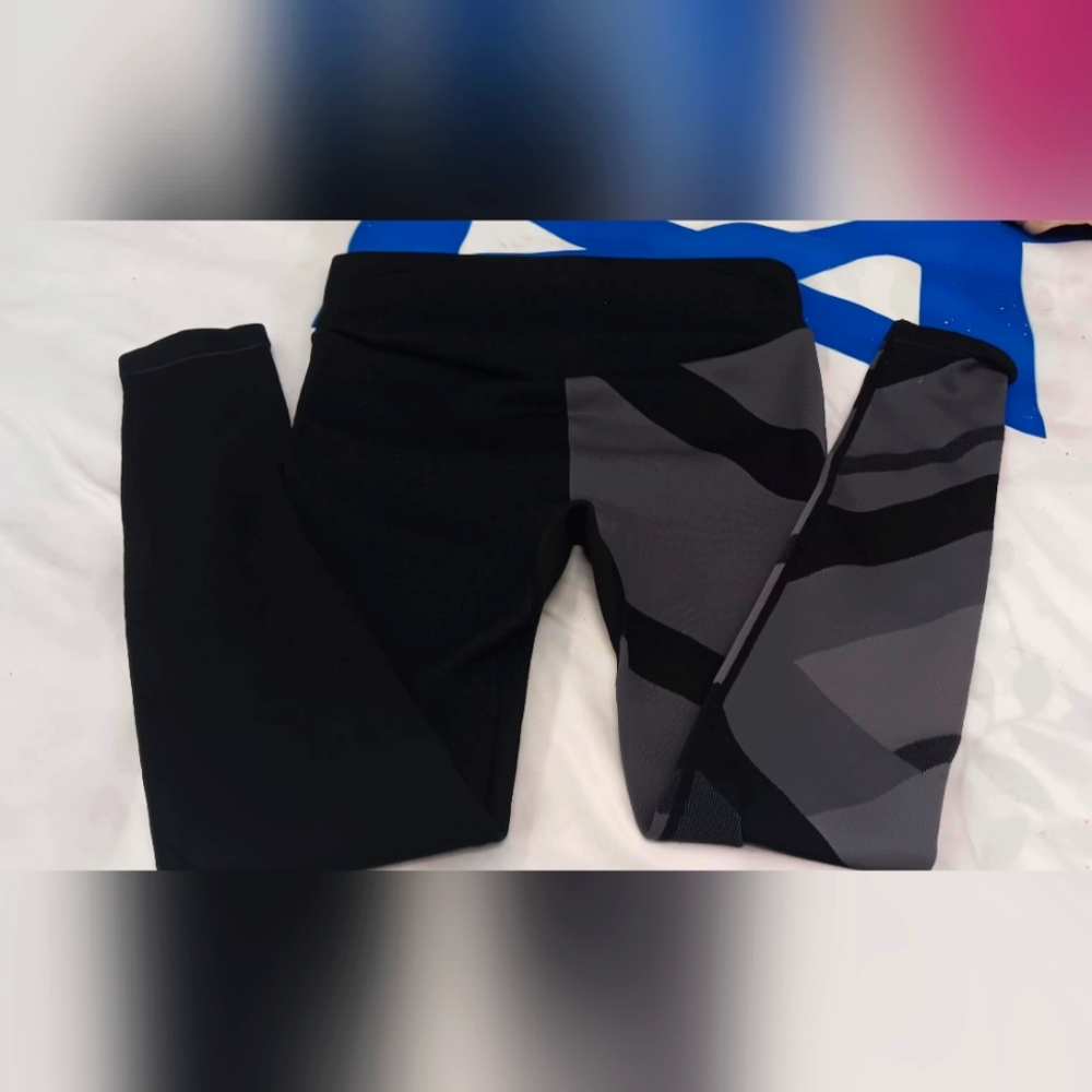 Fila  Black and Gray Patterned Leggings